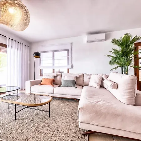 Casa Guayre-private Pool, Barbecue, Air-con *
