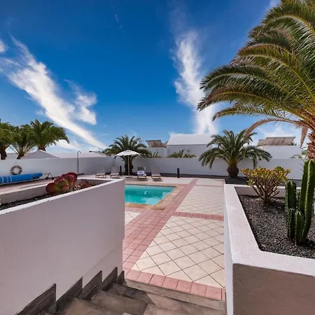 Casa Guayre-private Pool, Barbecue, Air-con Puerto Calero