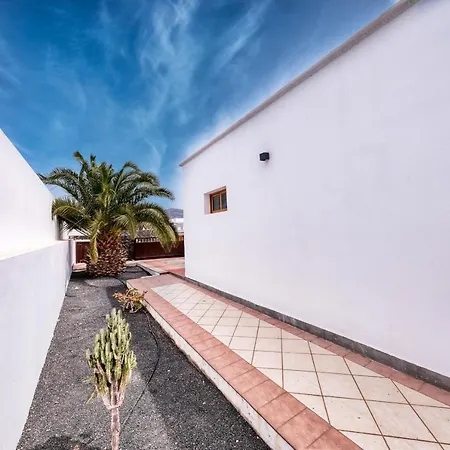 Casa Guayre-private Pool, Barbecue, Air-con * Puerto Calero