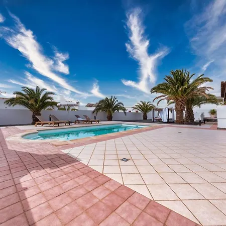 Casa Guayre - Private Pool, Bbq, Air-con And Ping-pong By Lanzarote 度假居